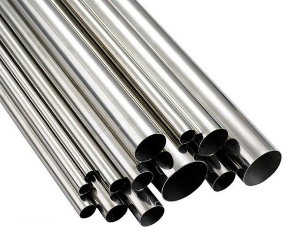 Stainless Steel vs. Carbon Steel: What's the Difference?