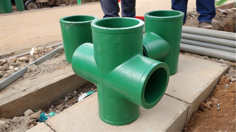 cross pipe fitting