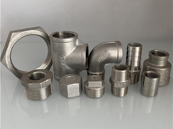 threaded pipe fittings