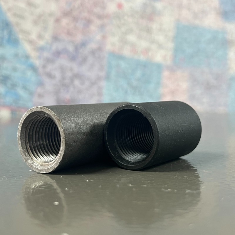 Black Carbon Steel 3/4" Coupling – NPT Threaded | Wholesale - Image 2