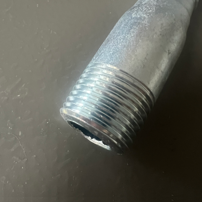 Galvanized 1/4" king combination nipple for Industrial and Residential pipe systems - Image 4