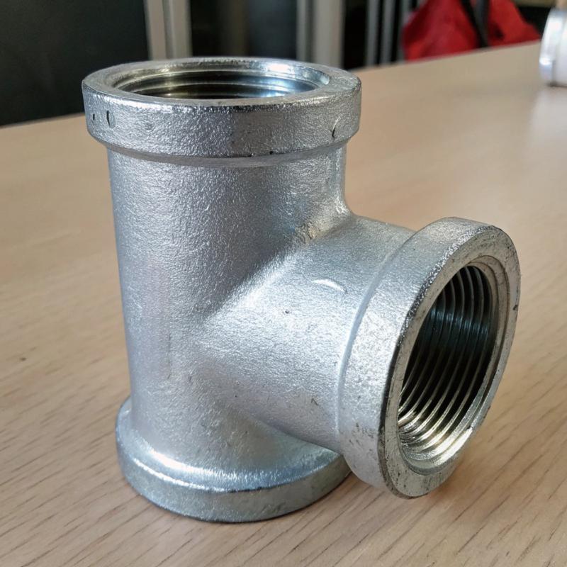 Premium Galvanized Malleable Tee Fittings - Bulk Supply for Industrial Plumbing - Image 2