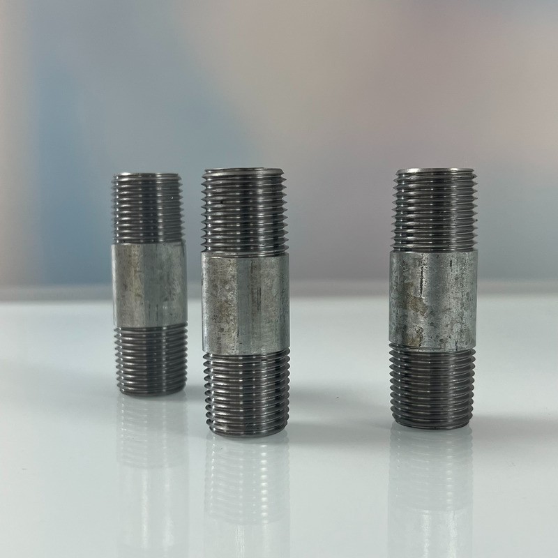 BS EN10241 Zinc Plated Carbon Steel Nipple - Image 3